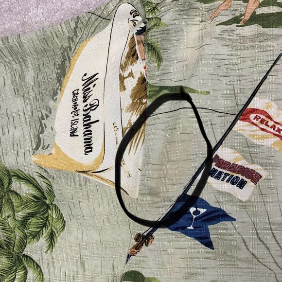 TOMMY BAHAMA RELAX Men’s L 100% Silk SS Shirt Miss Bahama Catch-a-Lot-Island - Picture 7 of 16